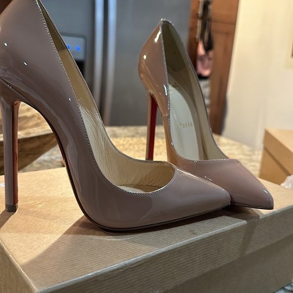 Red bottoms - Picture 2 of 6